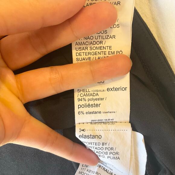 PUMA Women T-shirt size M US Black Short Sleeve CloudSpun Casual Workout Active - Picture 5 of 7